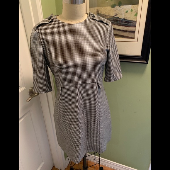 Zara Dresses & Skirts - ZARA DRESS 🔥FINAL PRICE DROP🔥